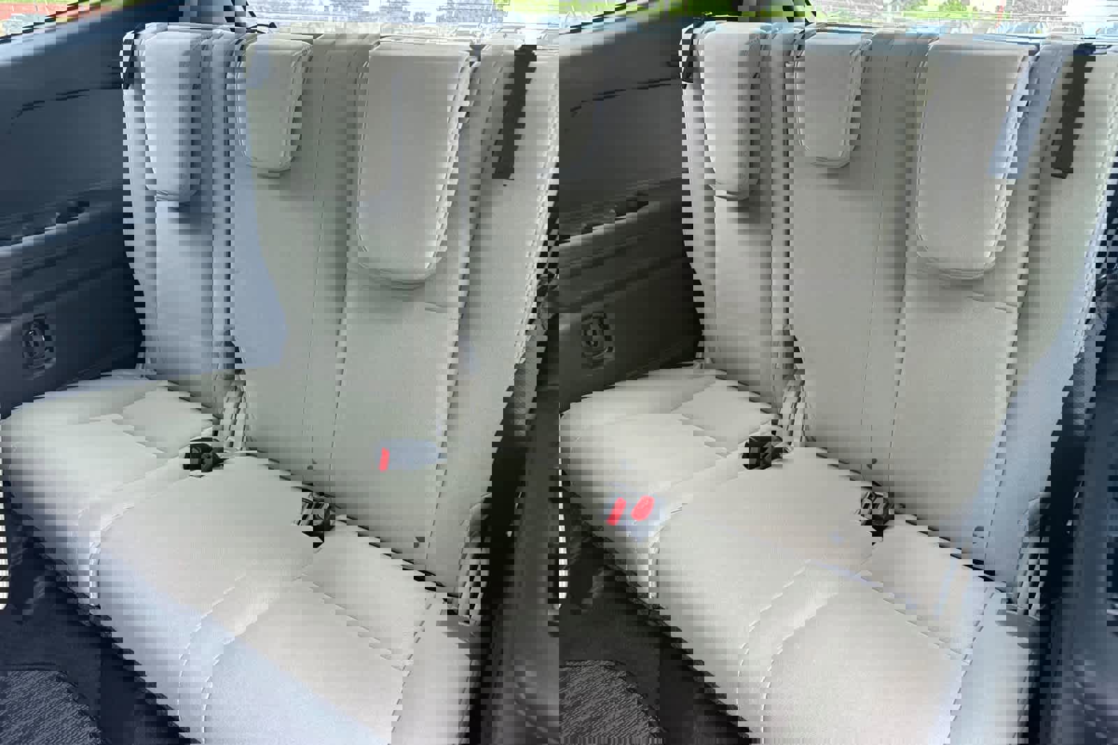 Used 2024 Subaru Ascent Premium w/ Convenience Package image 14