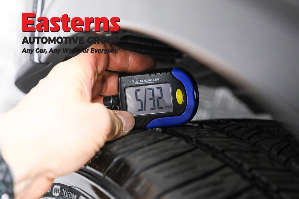 Used 2018 Toyota RAV4 Limited image 31