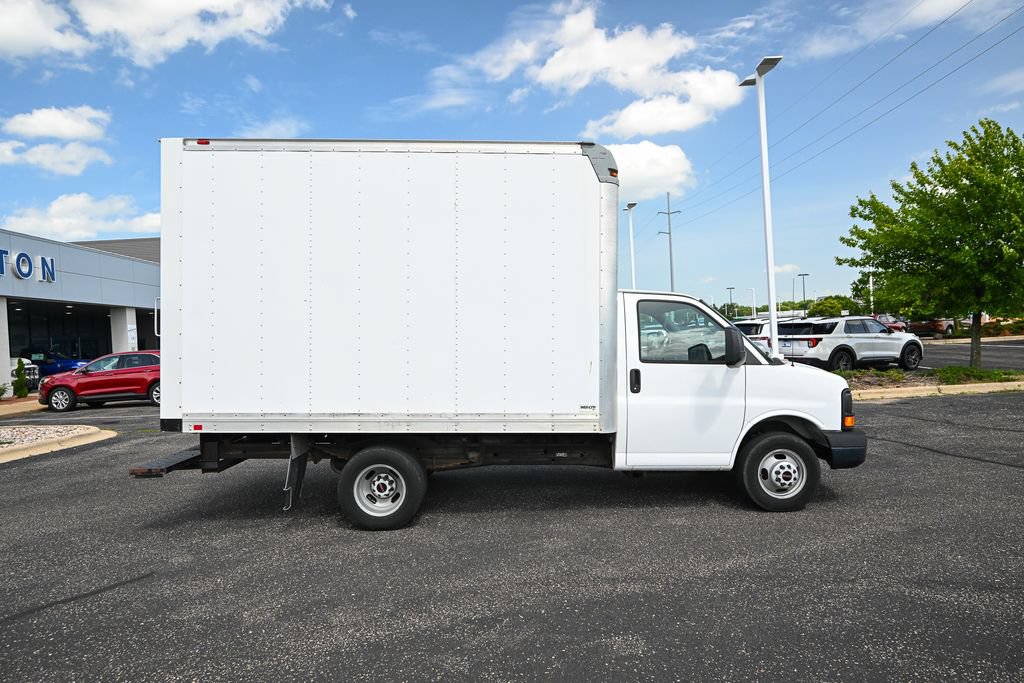 Used 2016 GMC Savana 3500 RWD image 3