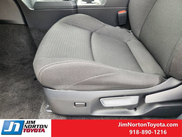 Used 2025 Toyota 4Runner SR5 AWD/4WD image 24