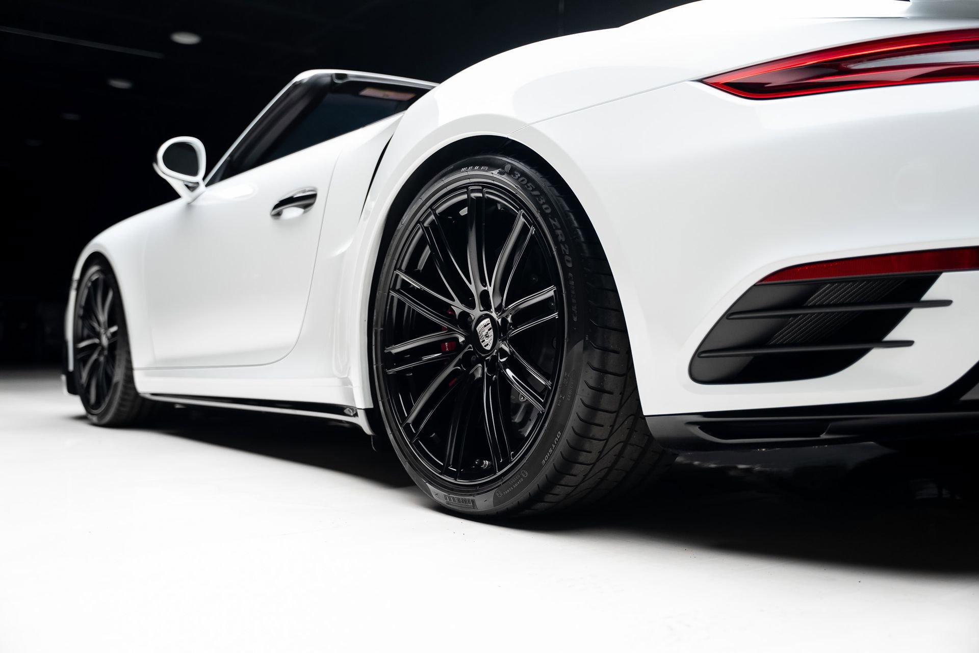 Used 2019 Porsche 911 Turbo image 82