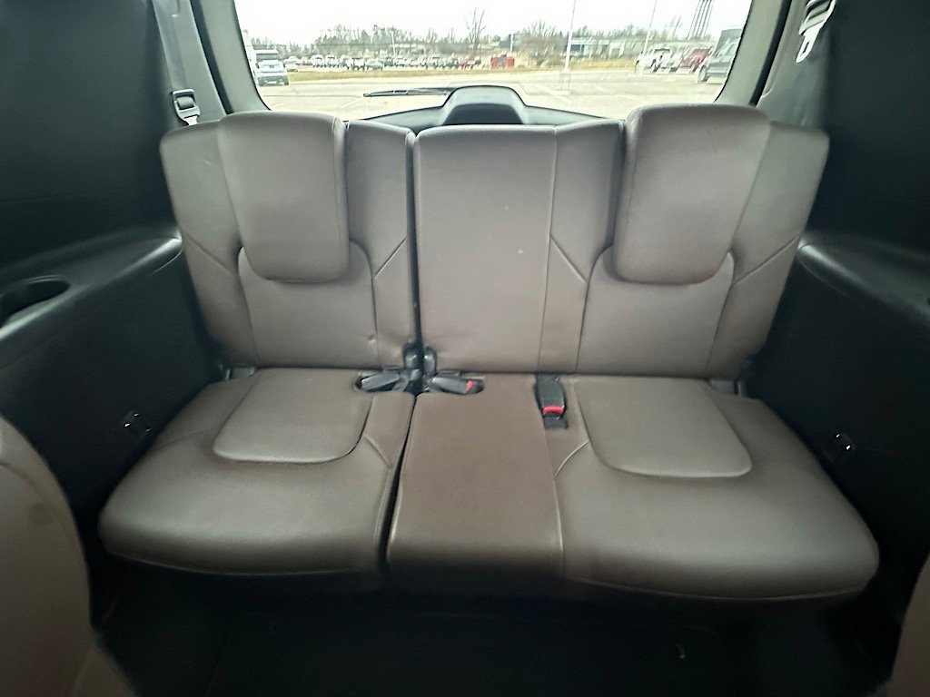 Used 2016 INFINITI QX80 Limited image 24
