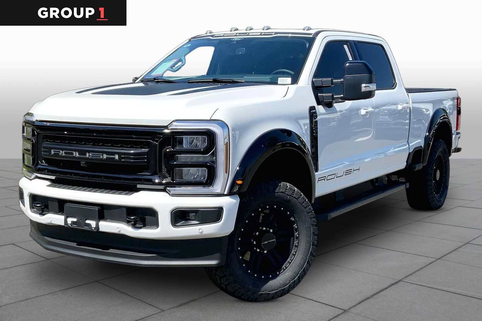 New 2026 Ford F350 Lariat w/ Black Appearance Package