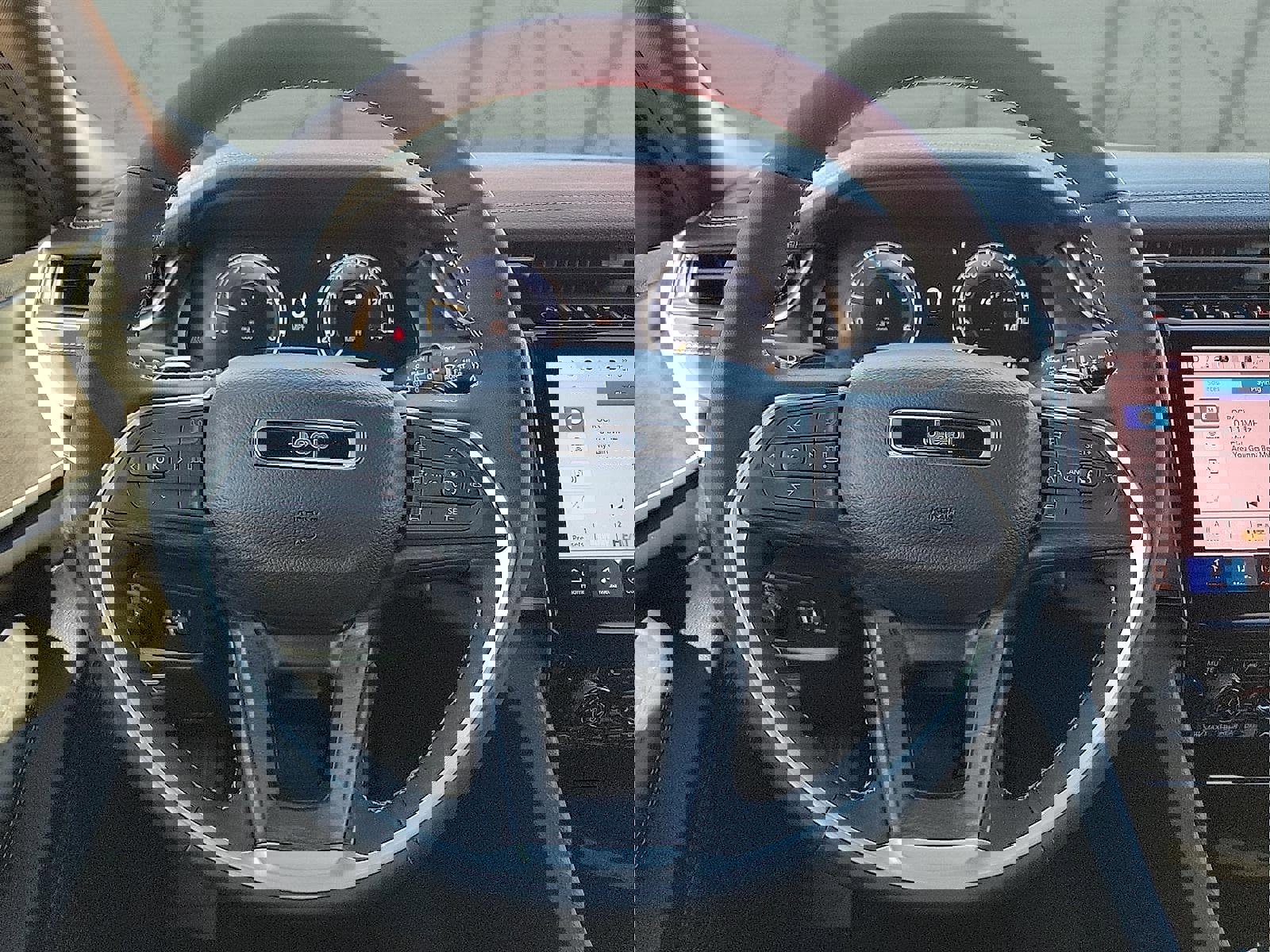 New 2025 Jeep Grand Cherokee Limited w/ Black Appearance Package image 12