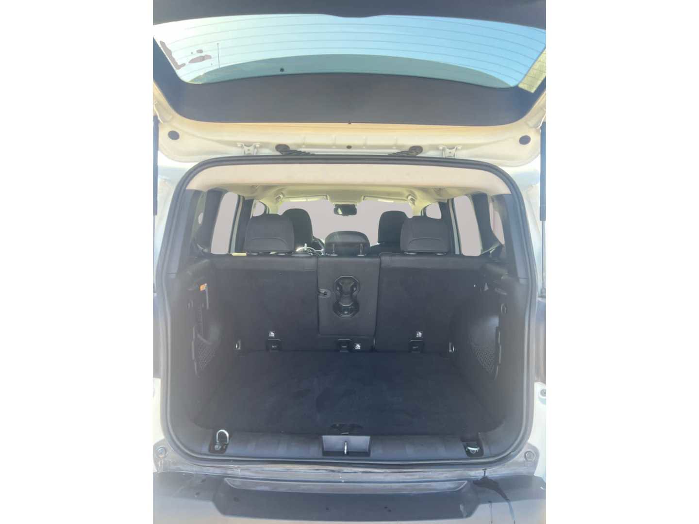 Used 2018 Jeep Renegade Trailhawk w/ UConnect 8.4 Nav Group image 13