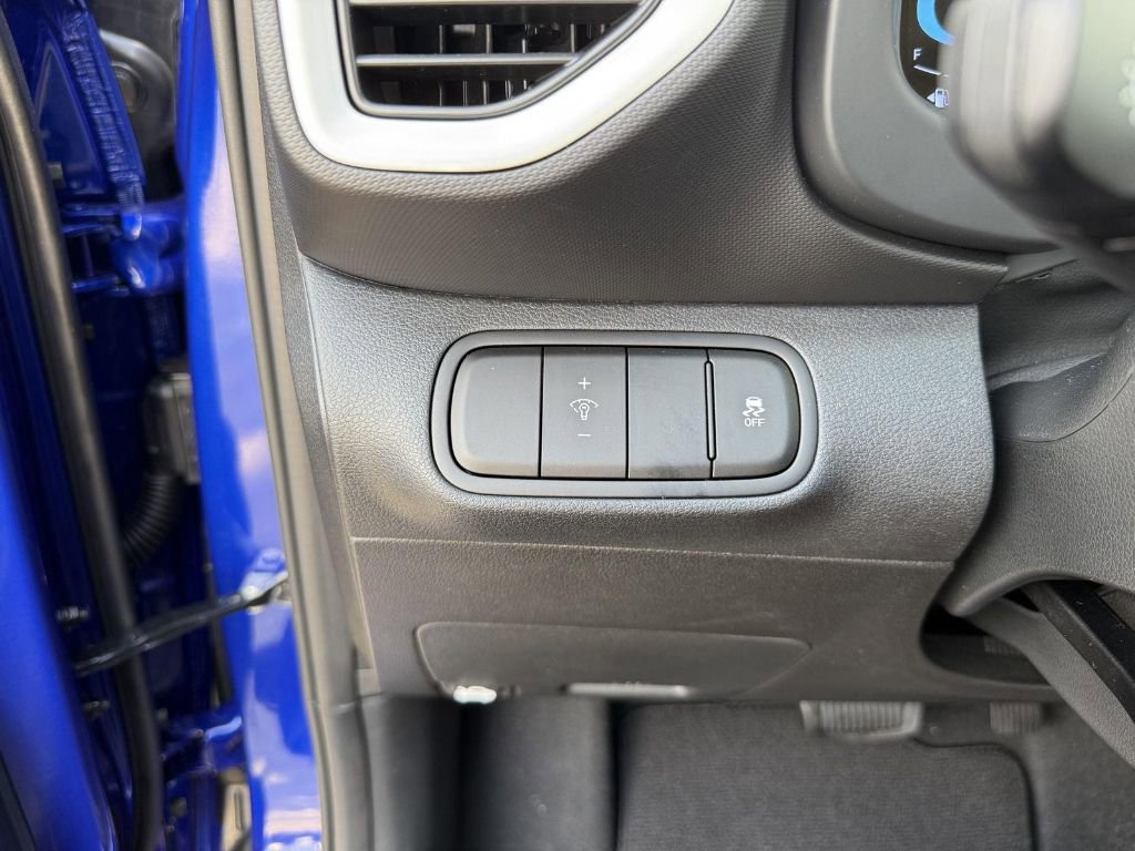 New 2025 Hyundai Venue Limited image 18