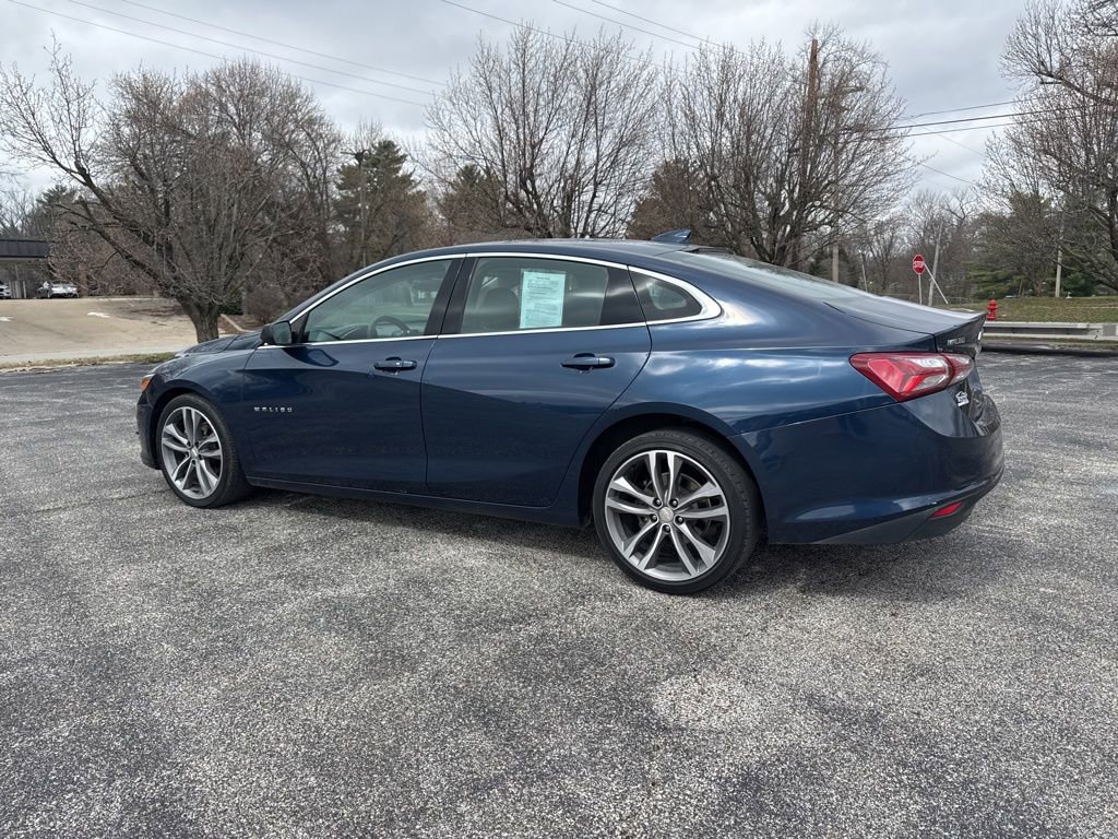 Used 2022 Chevrolet Malibu LT FWD image 2