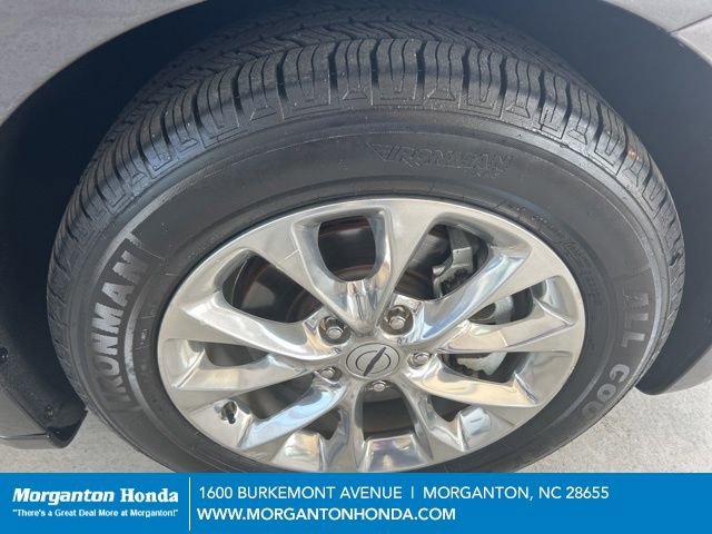 Used 2021 Chrysler Pacifica Touring-L w/ Uconnect Theater Family Group FWD image 10