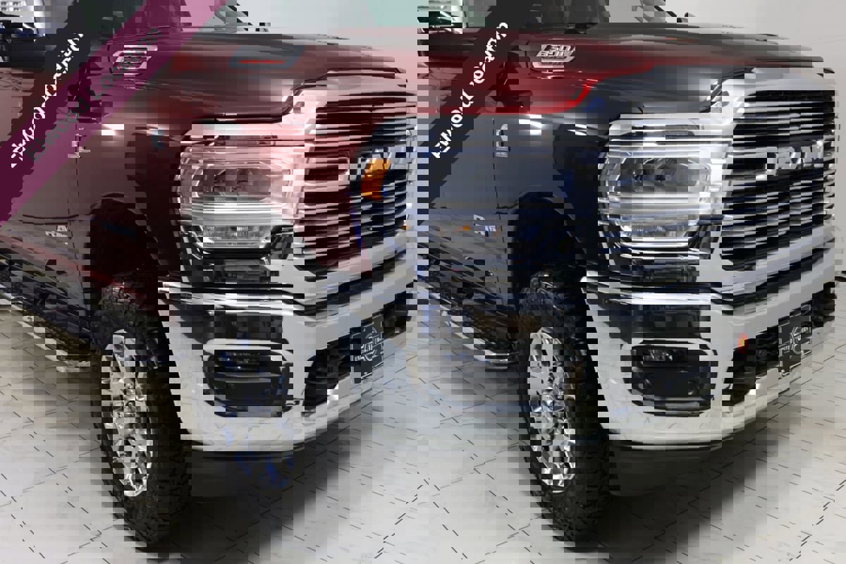 Used 2024 RAM 3500 Laramie image 37