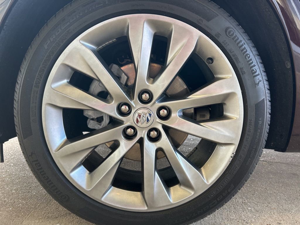 Used 2023 Buick Envision Avenir image 27