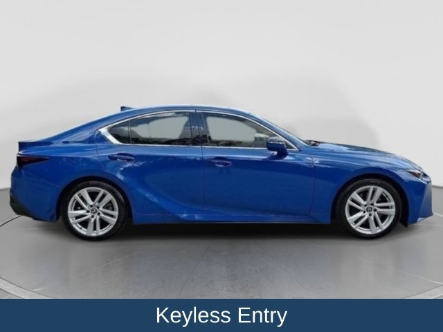 Used 2023 Lexus IS 300 w/ Comfort Package RWD image 9