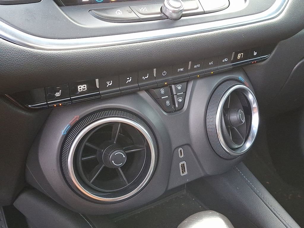 Used 2019 Chevrolet Blazer LT w/ Sun and Wheels Package image 16