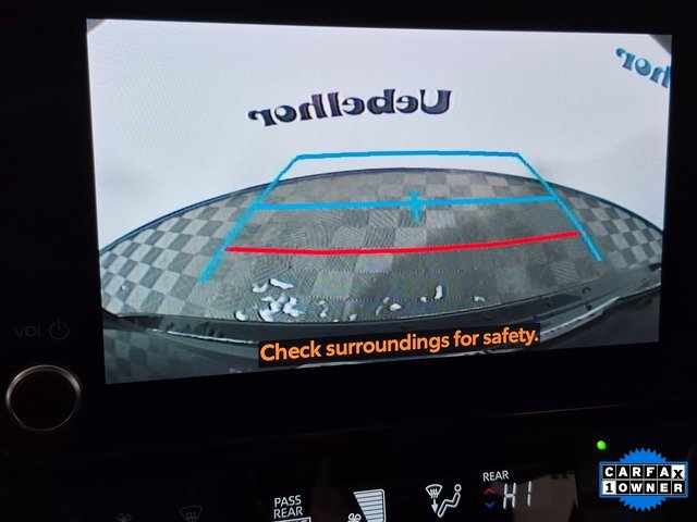 Used 2023 Toyota Highlander XLE image 32