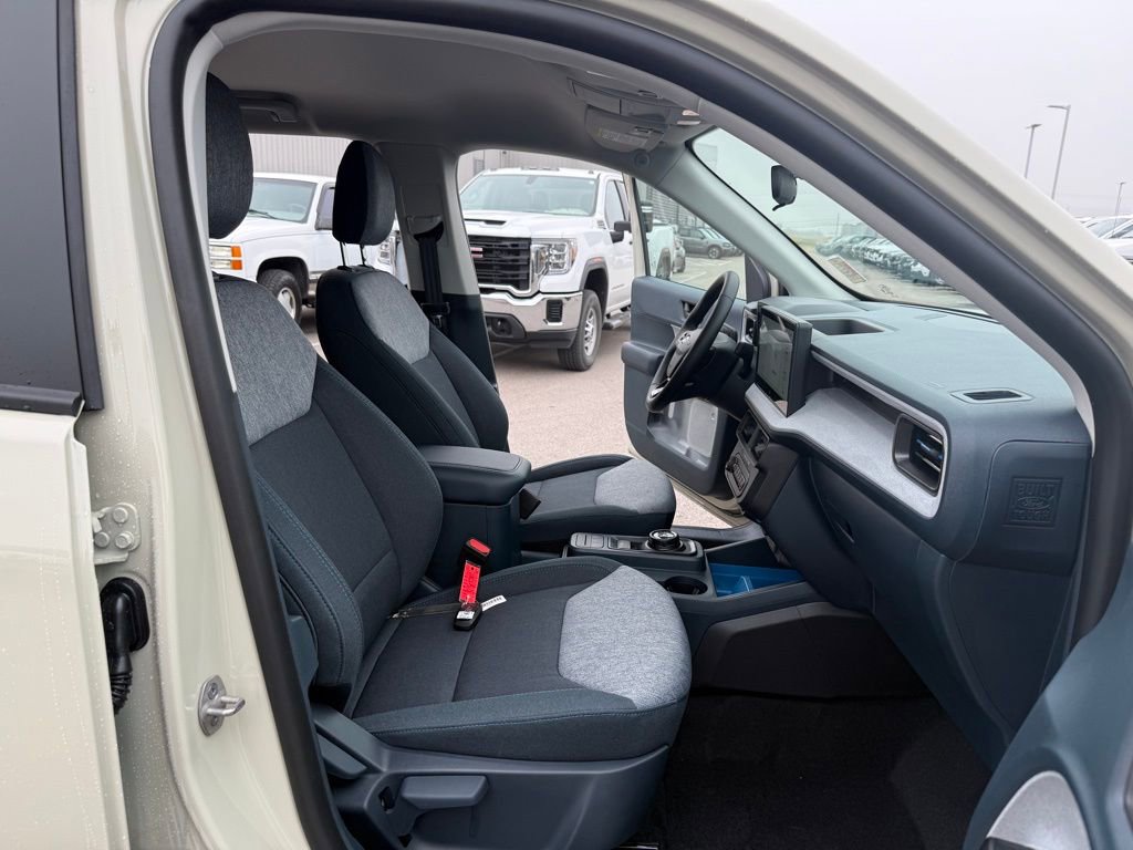 New 2025 Ford Maverick XLT w/ XLT Luxury Package image 16