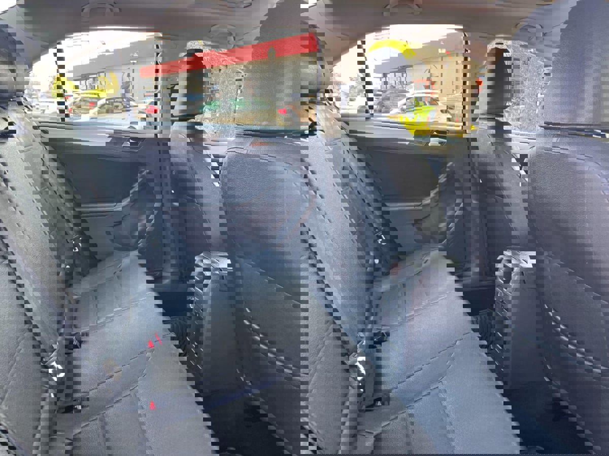 Used 2012 Volkswagen Jetta TDI image 25