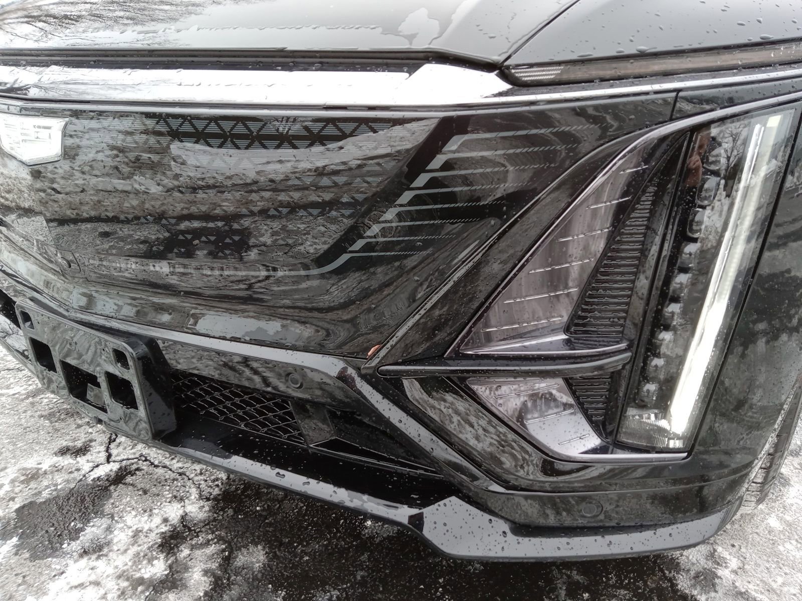 New 2026 Cadillac Lyriq V w/ LPO, Bronce Accent Package image 7