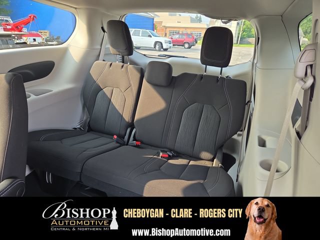 Used 2023 Chrysler Voyager LX FWD image 24