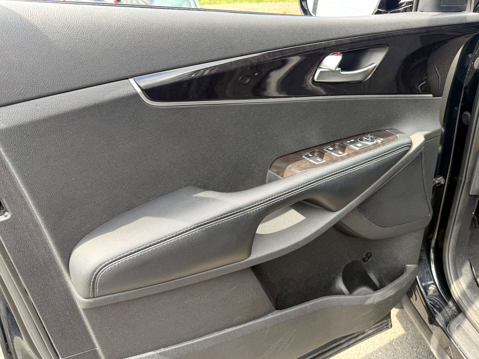 Certified 2017 Kia Sorento EX image 18