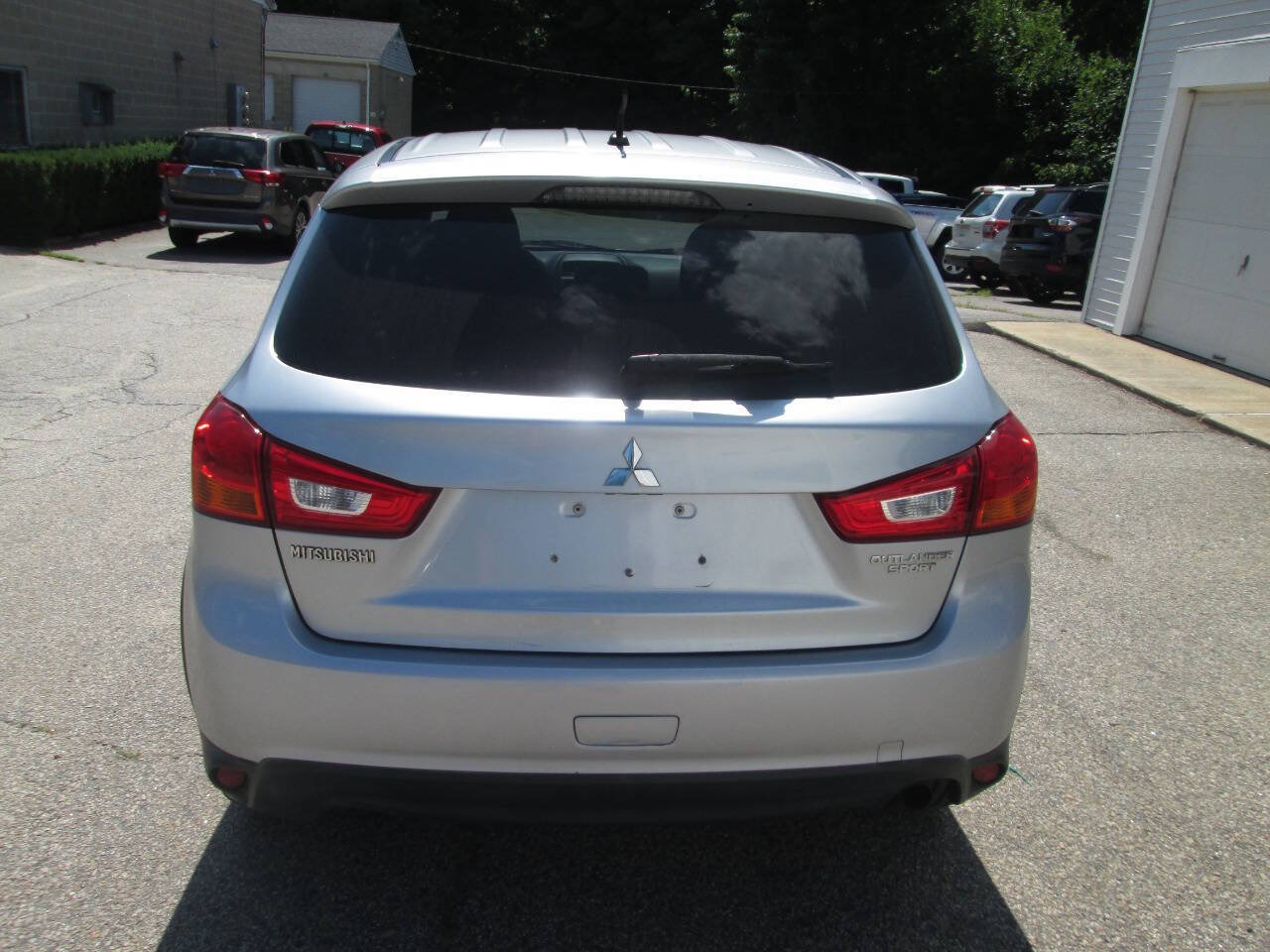 Used 2016 Mitsubishi Outlander Sport ES FWD image 9