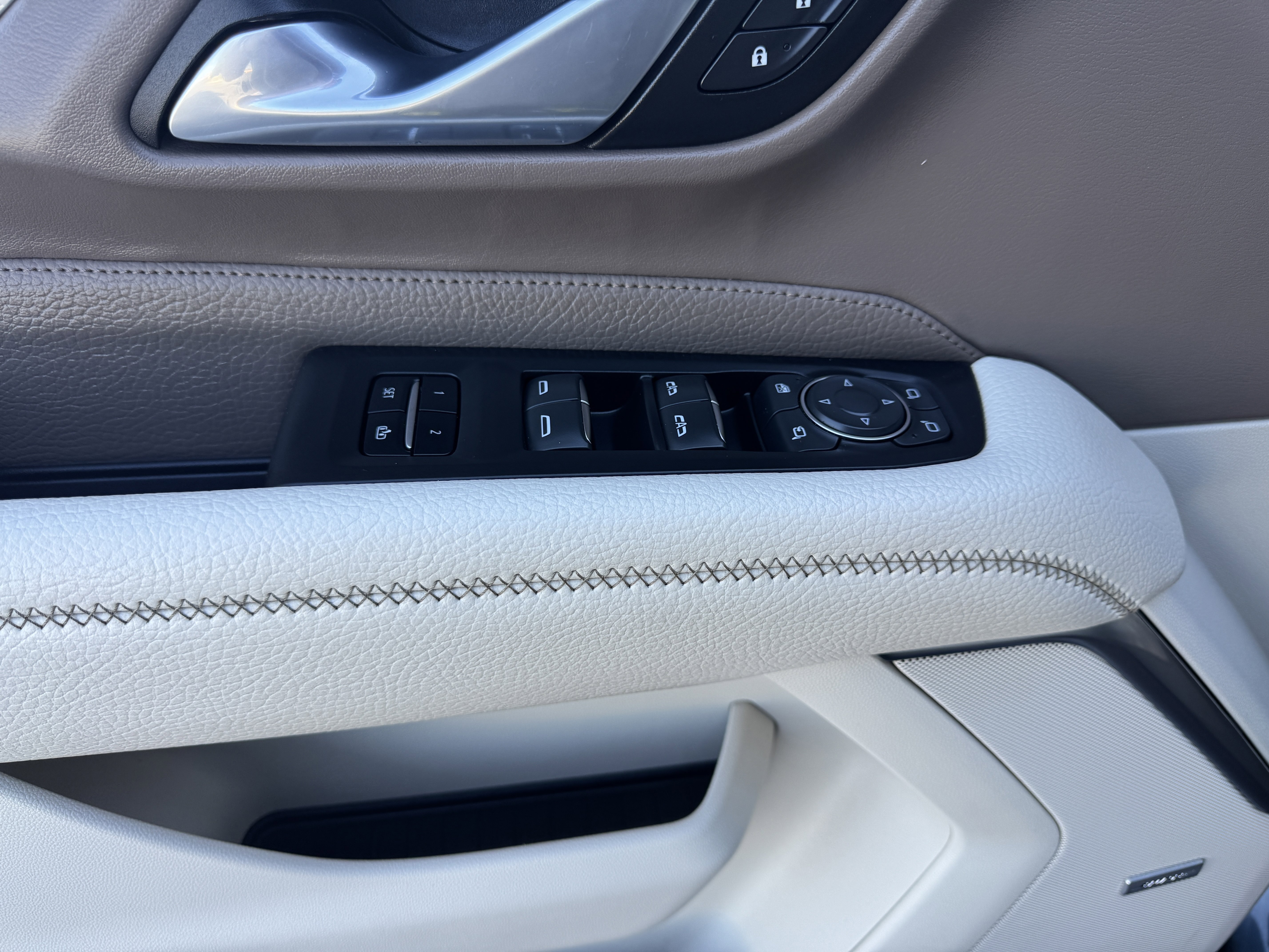 Certified 2021 GMC Yukon Denali image 11