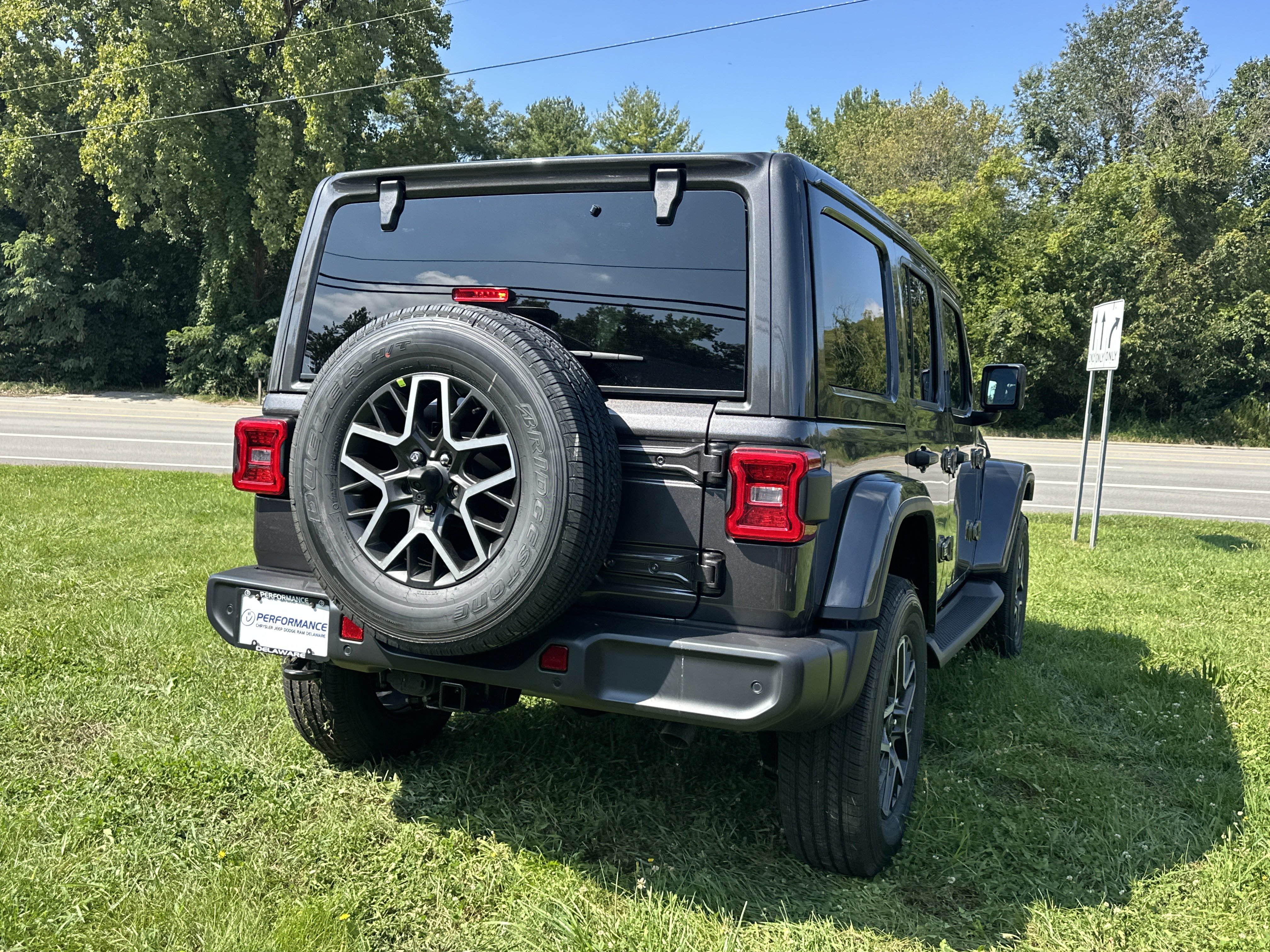 New 2027 Jeep Wrangler Unlimited Sahara AWD/4WD image 17