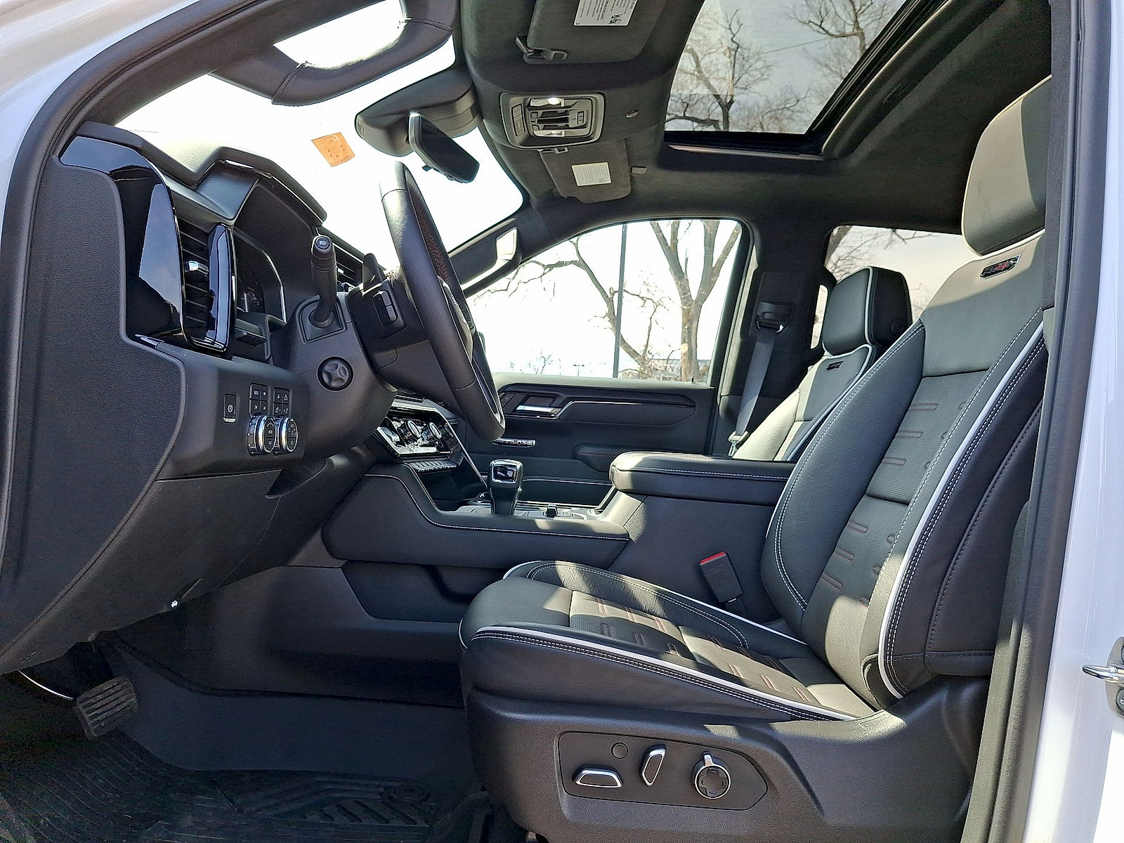 New 2024 GMC Sierra 1500 AT4X AWD/4WD image 14