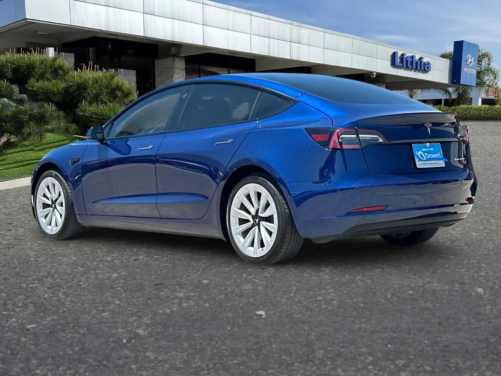 Used 2022 Tesla Model 3 Long Range AWD/4WD image 7
