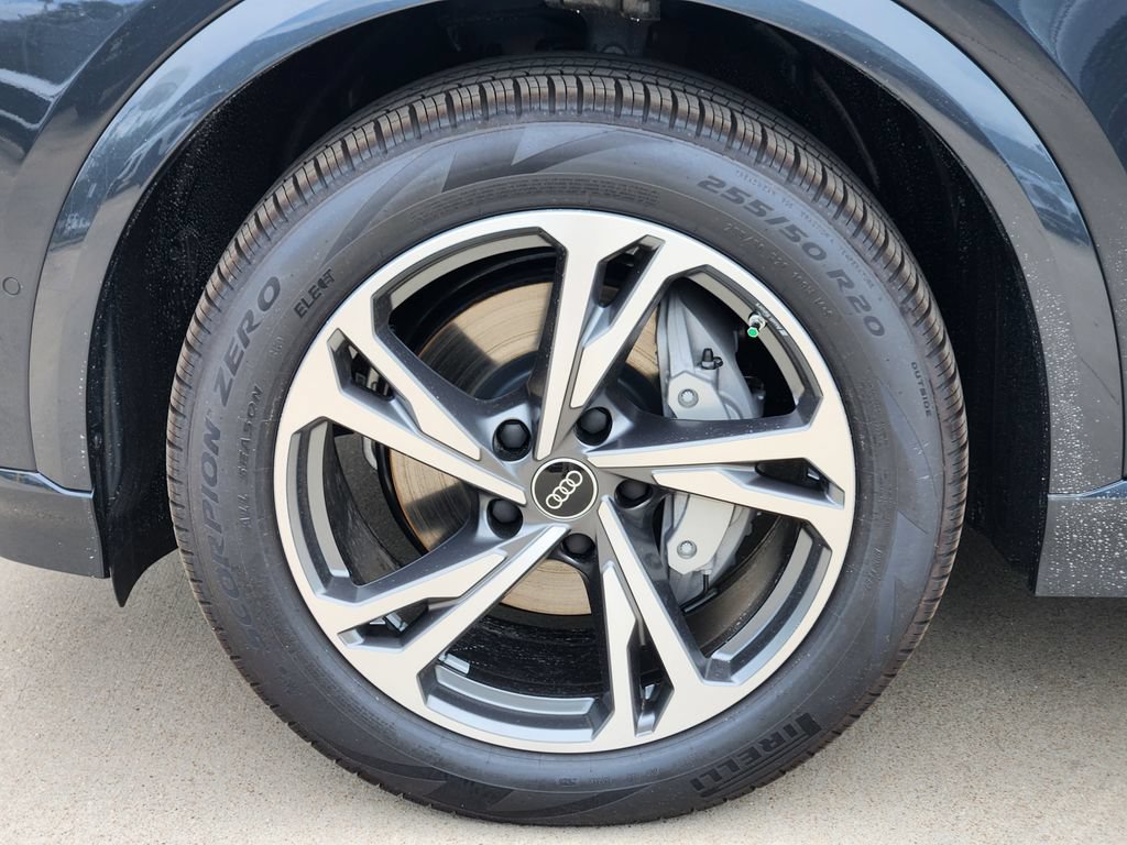 New 2027 Audi Q6 e-tron Premium Plus AWD/4WD image 12