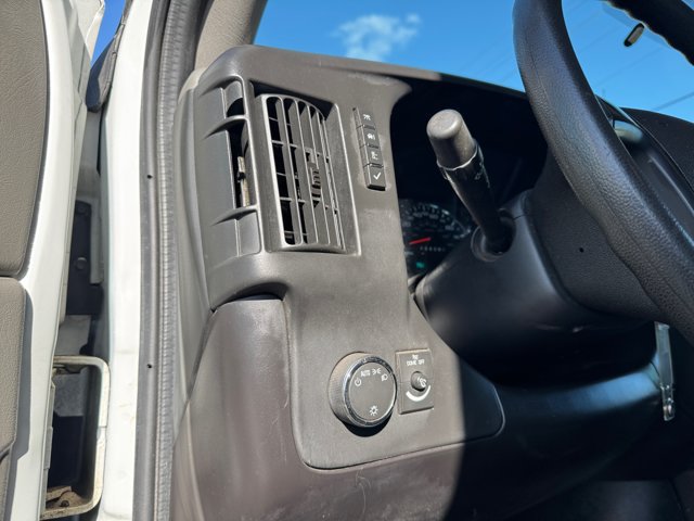 Used 2011 Chevrolet Express 3500 RWD image 24