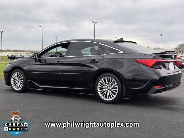 Used 2019 Toyota Avalon Limited image 5