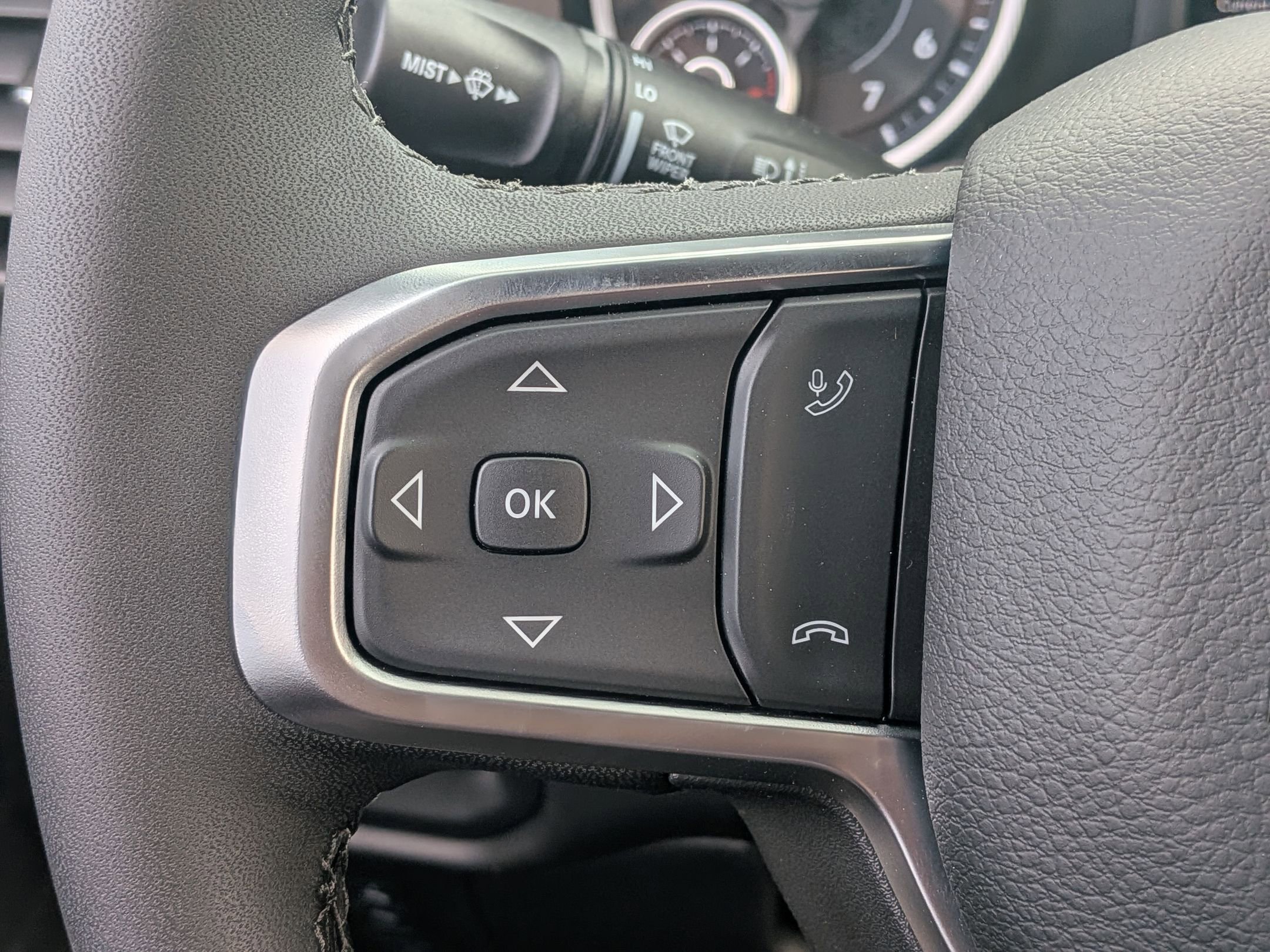 New 2026 RAM 1500 4x4 Crew Cab image 12