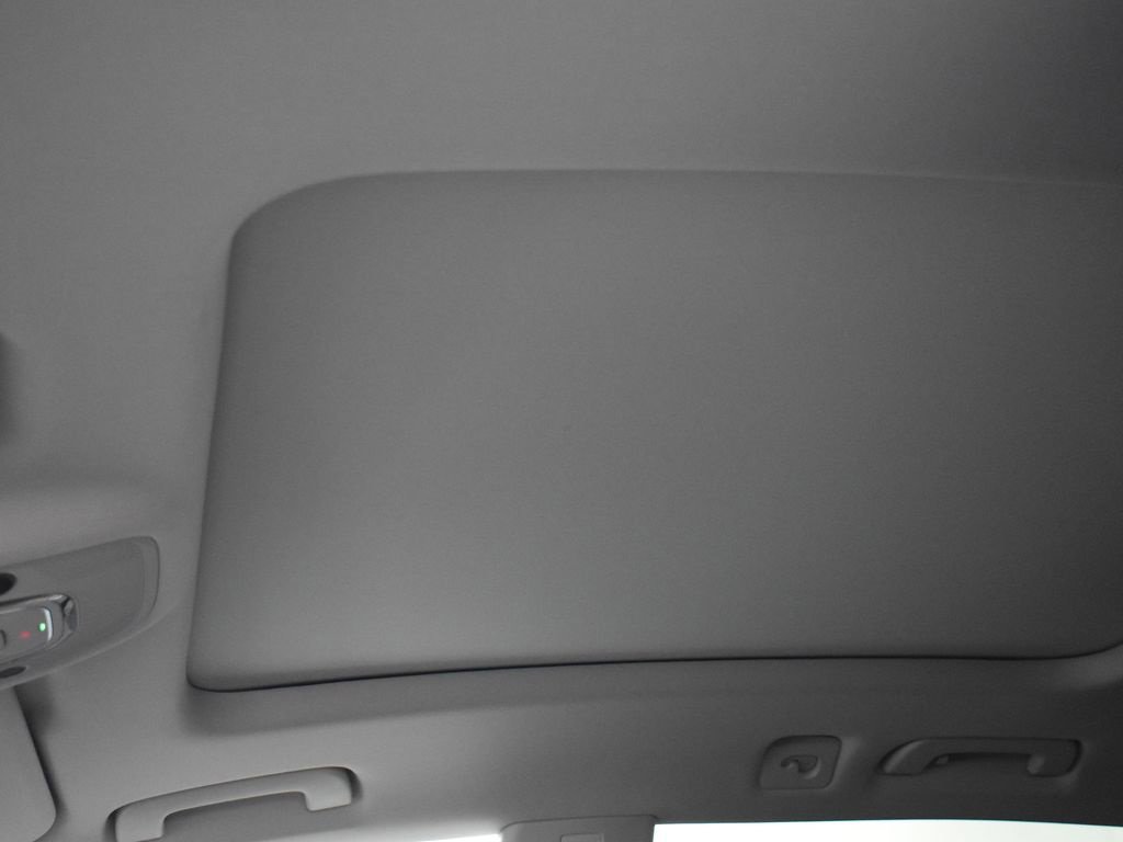 Used 2023 Audi Q8 Premium Plus image 21