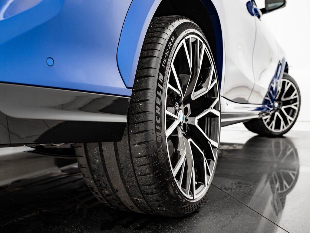 Used 2025 BMW X6 M Competition w/ Executive Package image 51