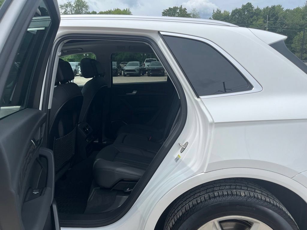 Used 2020 Audi Q5 2.0T Premium Plus w/ Premium Plus Package AWD/4WD image 29