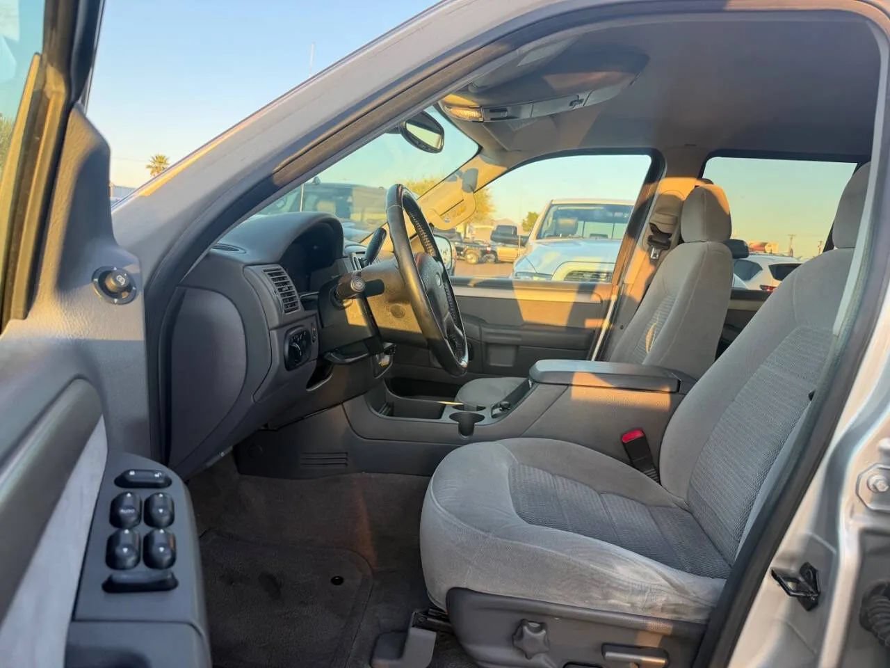 Used 2004 Ford Explorer Sport XLT AWD/4WD image 17