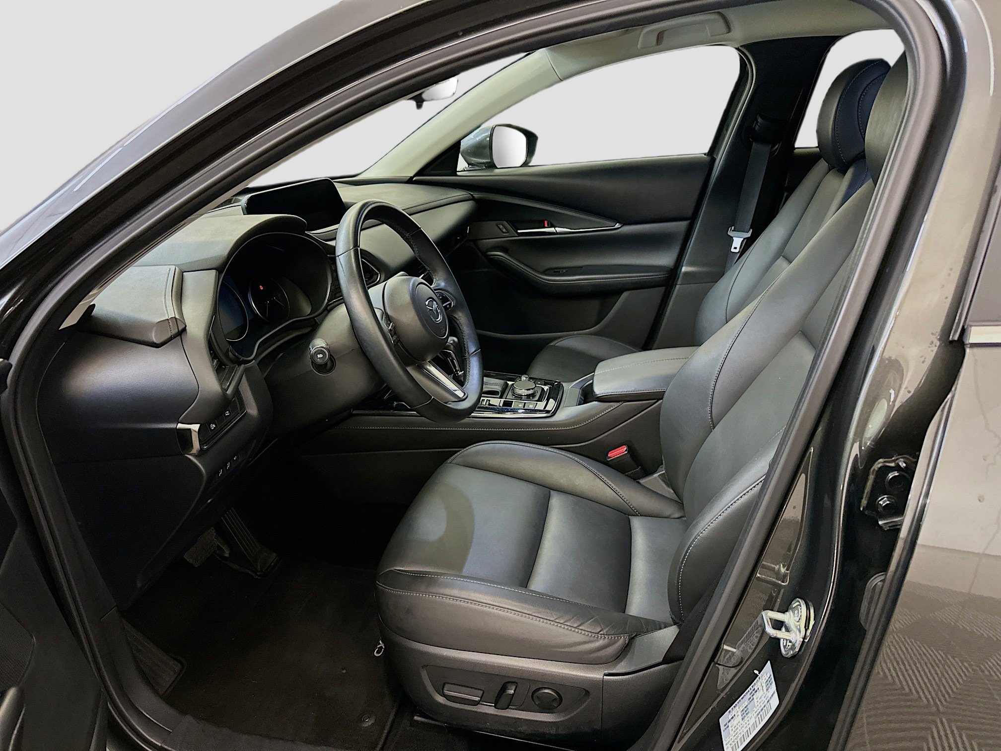 Used 2025 MAZDA CX-30 AWD 2.5 S w/ Preferred Package image 13