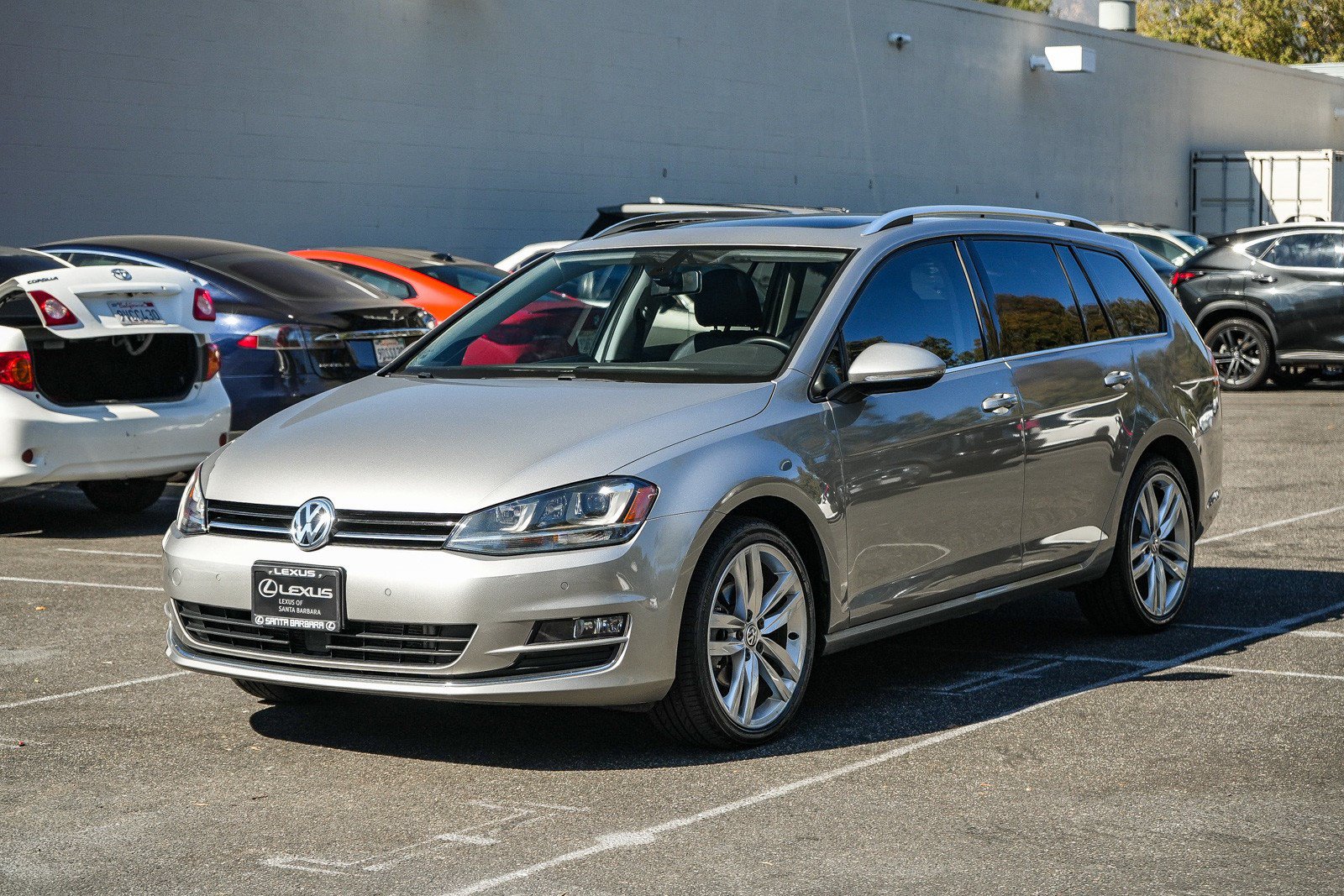 Used 2015 Volkswagen Golf TDI SEL w/ Lighting Package (SEL) FWD image 3