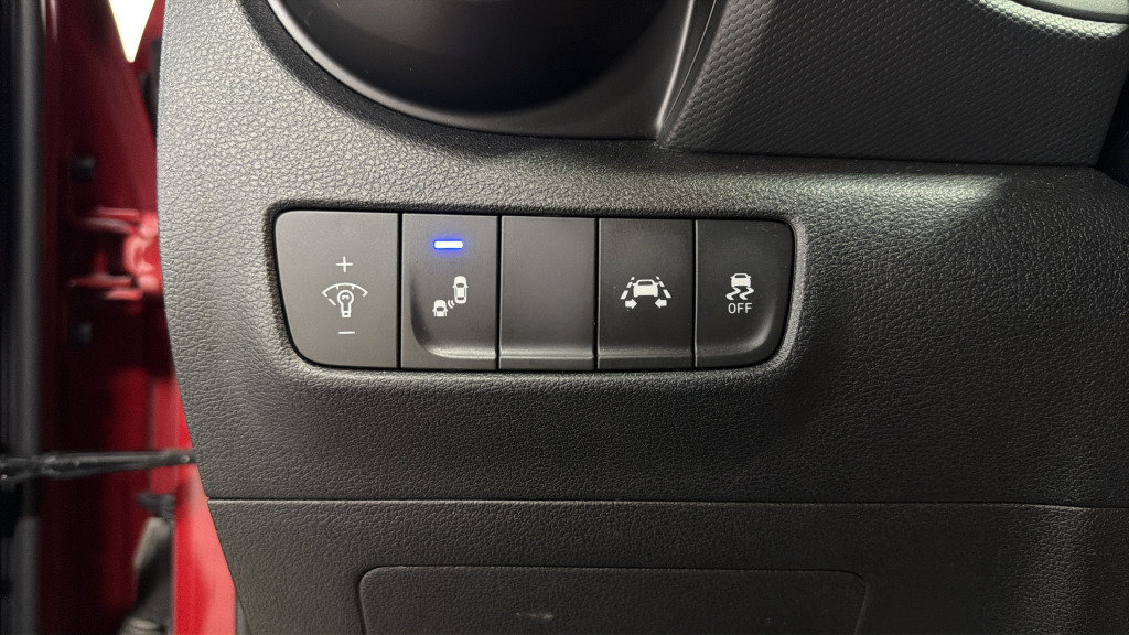 Used 2020 Hyundai Kona SEL FWD image 19