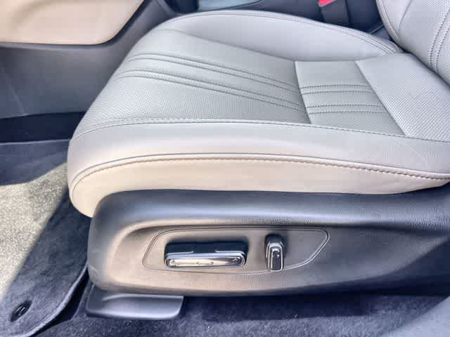 Certified 2026 Honda HR-V EX-L image 31