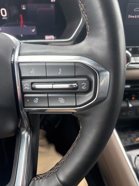 Used 2023 GMC Canyon Denali image 21