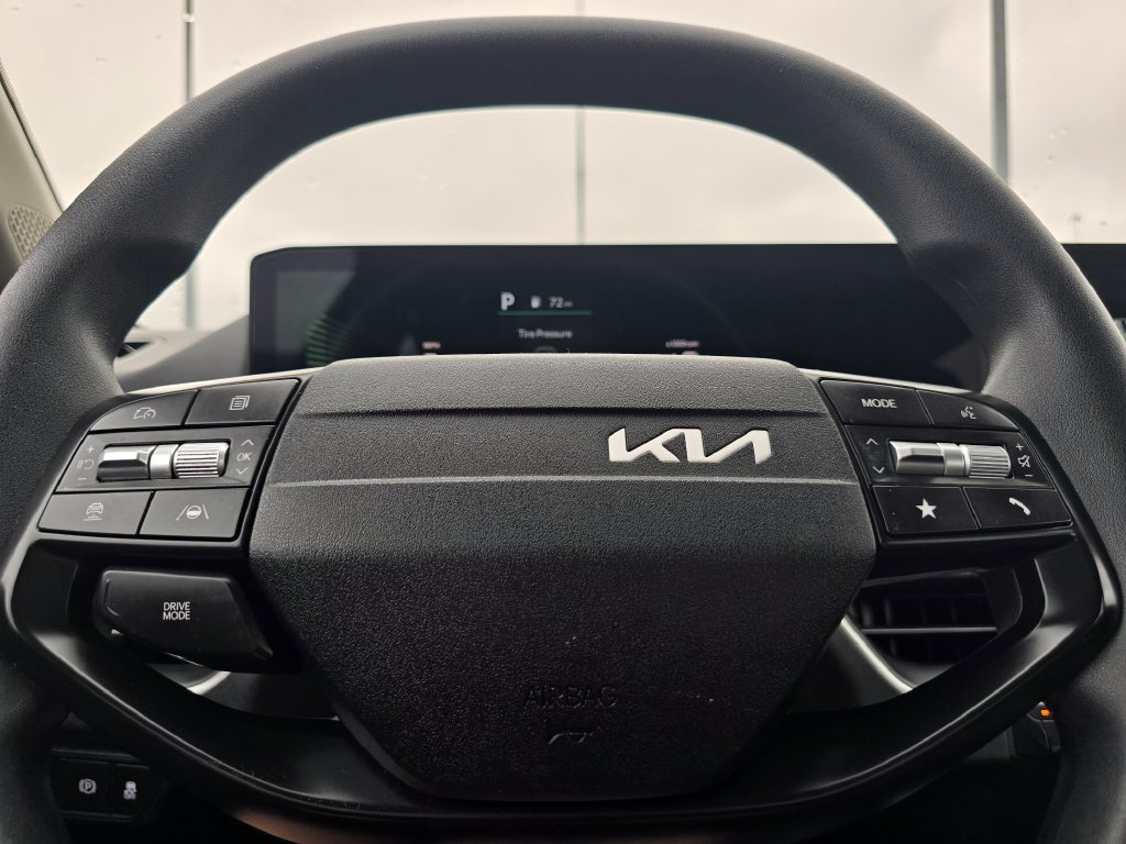Used 2025 Kia K4 FWD image 22