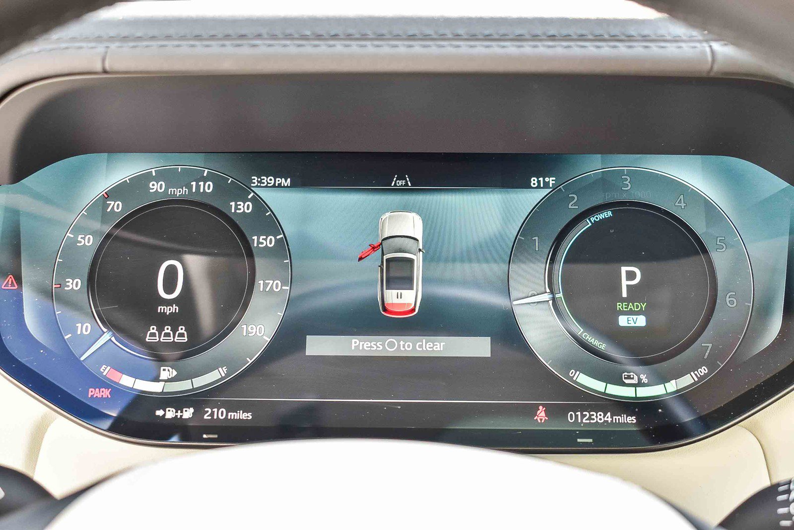 Certified 2025 Land Rover Range Rover SE image 24