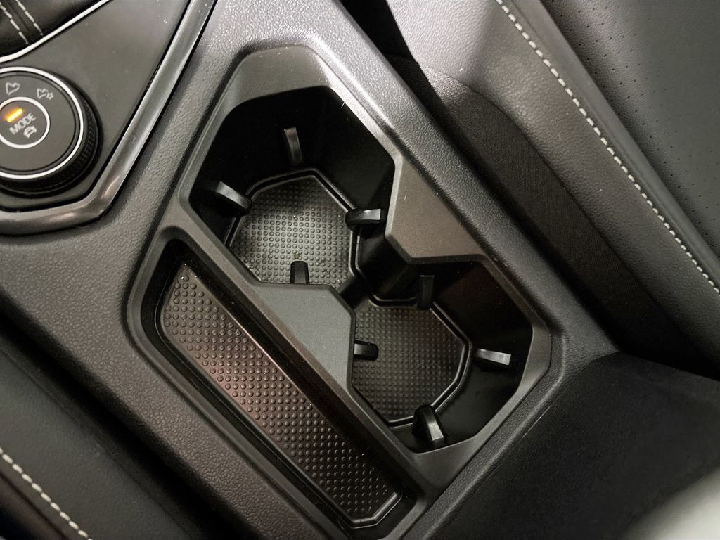 Certified 2023 Volkswagen Tiguan SE w/ Panoramic Sunroof Package image 16