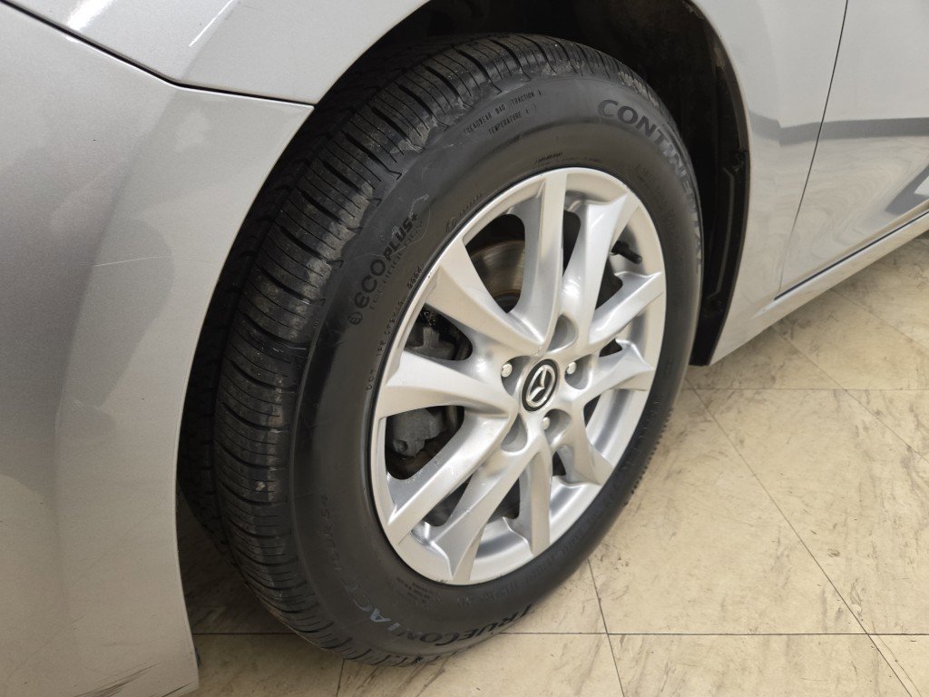 Used 2014 MAZDA MAZDA3 i Touring image 25