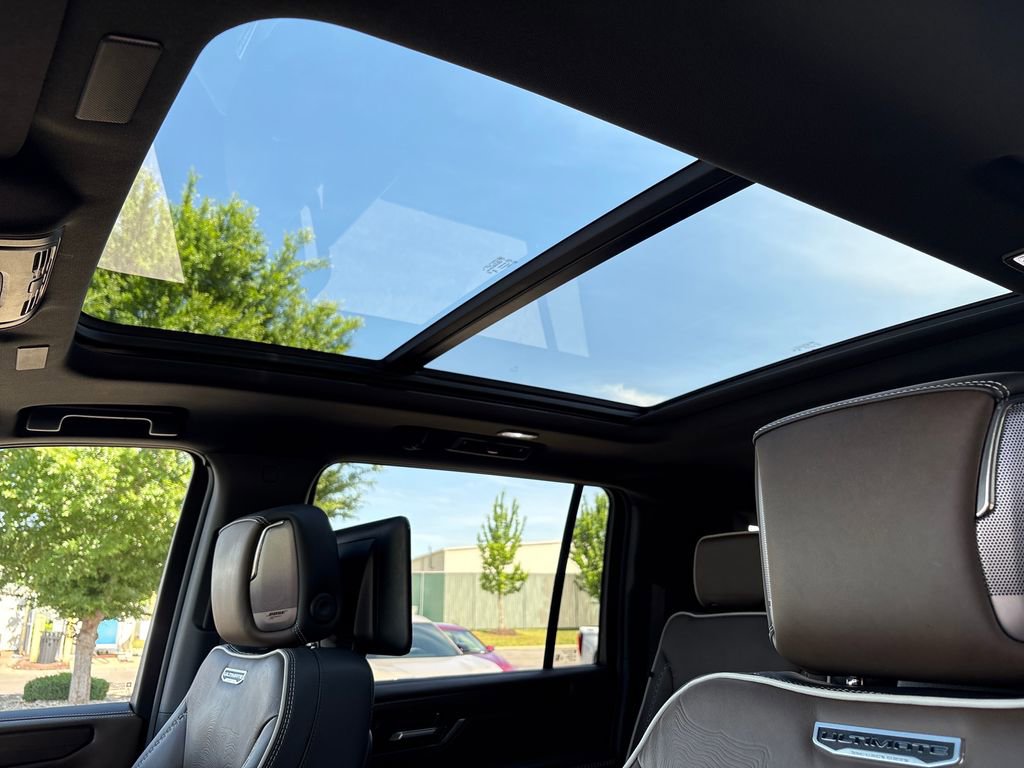 Certified 2025 GMC Yukon XL Denali Ultimate AWD/4WD image 19