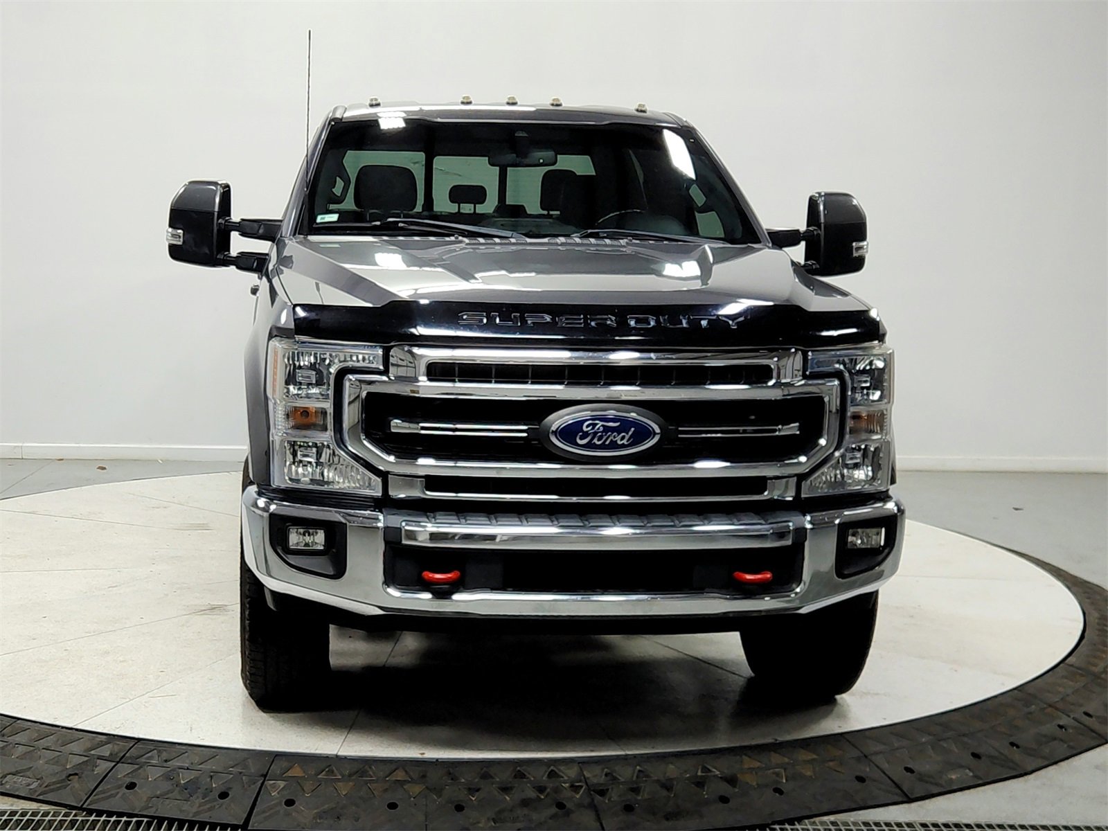 Used 2022 Ford F350 Lariat w/ Lariat Value Package image 2