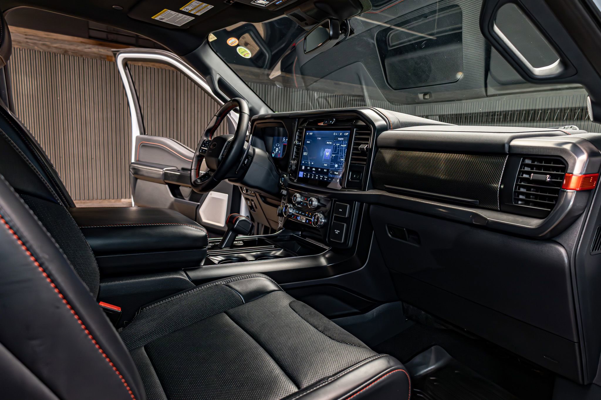 Used 2025 Ford F150 Raptor image 17