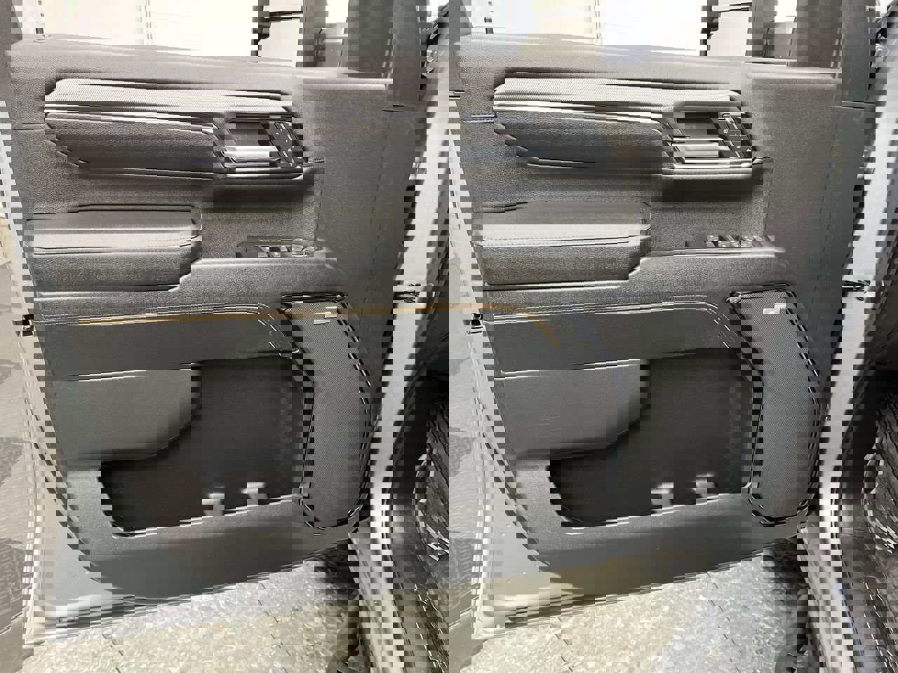 Certified 2024 GMC Sierra 2500 AT4 w/ Technology Package image 9