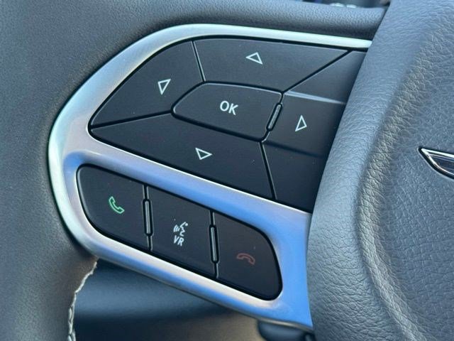 New 2026 Chrysler Pacifica Select image 16