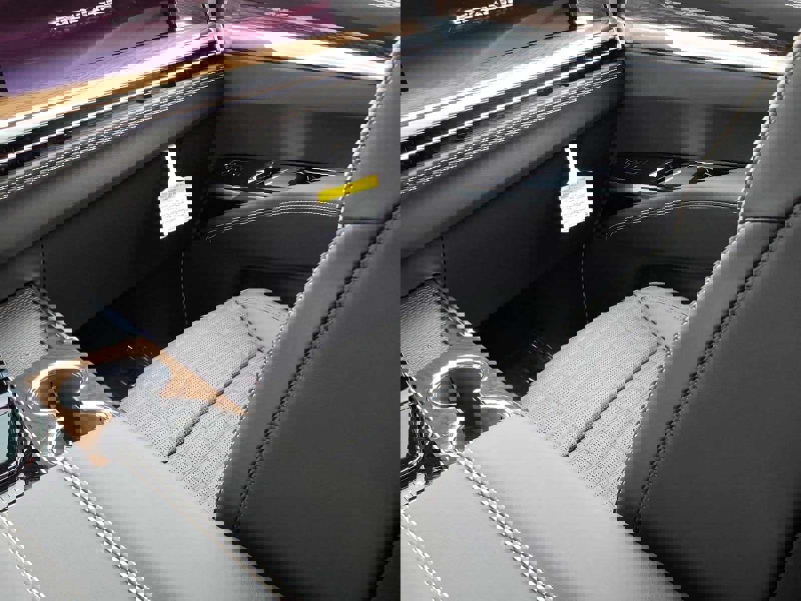 New 2026 Cadillac Escalade Platinum Sport w/ LPO, ONYX Package image 10